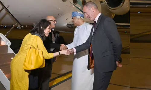 ഇറാൻ മോചിപ്പിച്ച ബ്രിട്ടീഷ്​ പൗരൻമാർ ഒമാനിൽ എത്തി