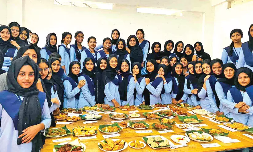 വ്യത്യസ്ത വിഭവങ്ങൾ ഒരുക്കി മലബാർ തക്കാരം