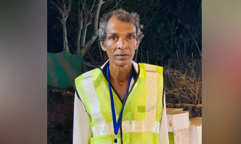 ഉറൂസ് ആയാൽ ബാബു പൂജാരിക്ക് തിരക്കാണ് ഉറൂസ് ആയാൽ ബാബു പൂജാരിക്ക് തിരക്കാണ്