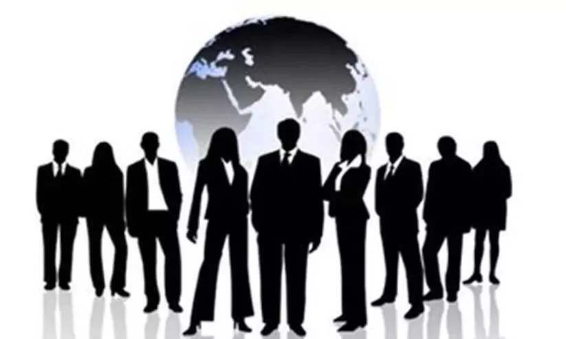 മൂന്നു വർഷത്തിനിടെ 3,71,000 പേർ തൊഴിൽ വിപണി വിട്ടു മൂന്നു വർഷത്തിനിടെ 3,71,000 പേർ തൊഴിൽ വിപണി വിട്ടു