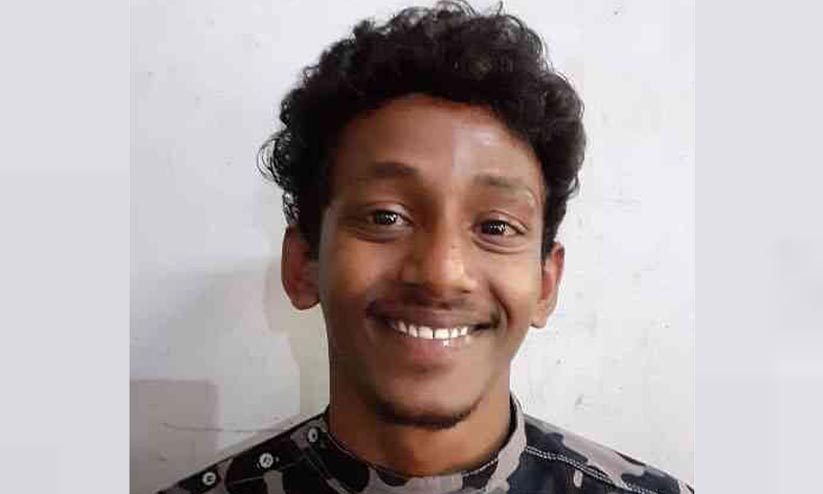 പൊലീസ് വാഹനം എറിഞ്ഞുതകർത്ത യുവാവ് അറസ്റ്റിൽ പൊലീസ് വാഹനം എറിഞ്ഞുതകർത്ത യുവാവ് അറസ്റ്റിൽ