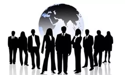 മൂന്നു വർഷത്തിനിടെ 3,71,000 പേർ തൊഴിൽ വിപണി വിട്ടു