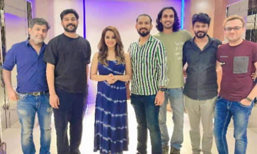 അഞ്ച് വർഷത്തിന് ശേഷം മലയാളത്തിലേക്ക് തിരിച്ചെത്തിയ ഭാവനക്ക് സ്വീകരണമൊരുക്കി സഹപ്രവർത്തകർ