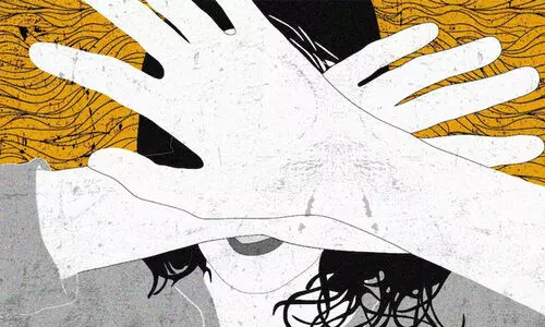 മസാജ് ചെയ്യാൻ ഹോട്ടലിൽ എത്തിയ വിദേശി വനിതയെ  മലയാളി ബലാത്സംഗം ചെയ്തു