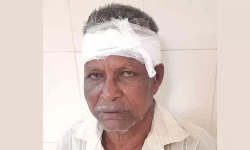 പട്ടാപ്പകൽ 80കാരന് വെട്ടേറ്റു; വയോധികൻ പിടിയിൽ