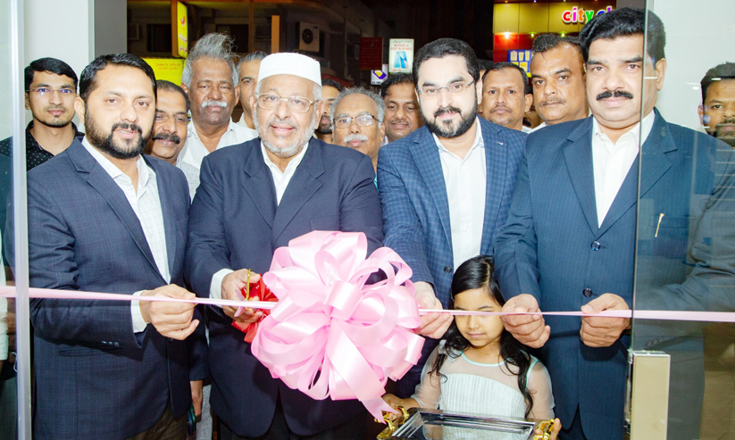 വിഷൻ സഫാ ഒപ്റ്റിക്സ് പ്രവർത്തനമാരംഭിച്ചു വിഷൻ സഫാ ഒപ്റ്റിക്സ് പ്രവർത്തനമാരംഭിച്ചു