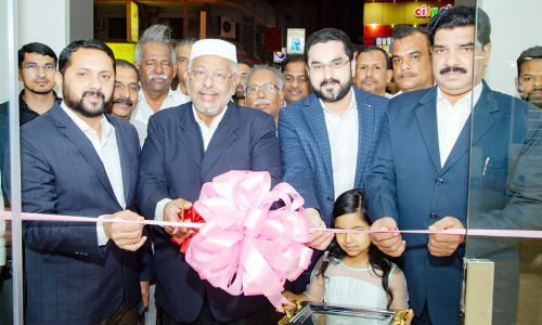 വിഷൻ സഫാ ഒപ്​റ്റിക്സ്​ പ്രവർത്തനമാരംഭിച്ചു