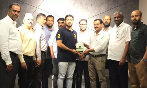 യാ​ത്ര​യ​യ​പ്പും അ​നു​മോ​ദ​ന​വും