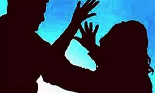 വീട്ടമ്മക്കുനേരെ ആക്രമണം; രണ്ടുപേർ അറസ്റ്റിൽ