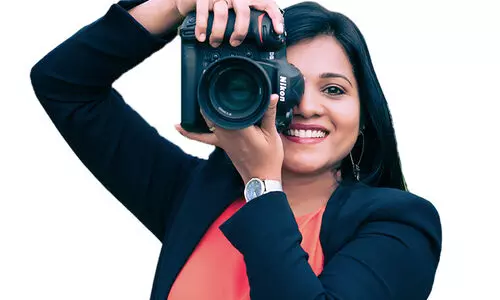 നി​ത്യ സു​ന്ദ​ര  ചി​ത്ര​ങ്ങ​ൾ