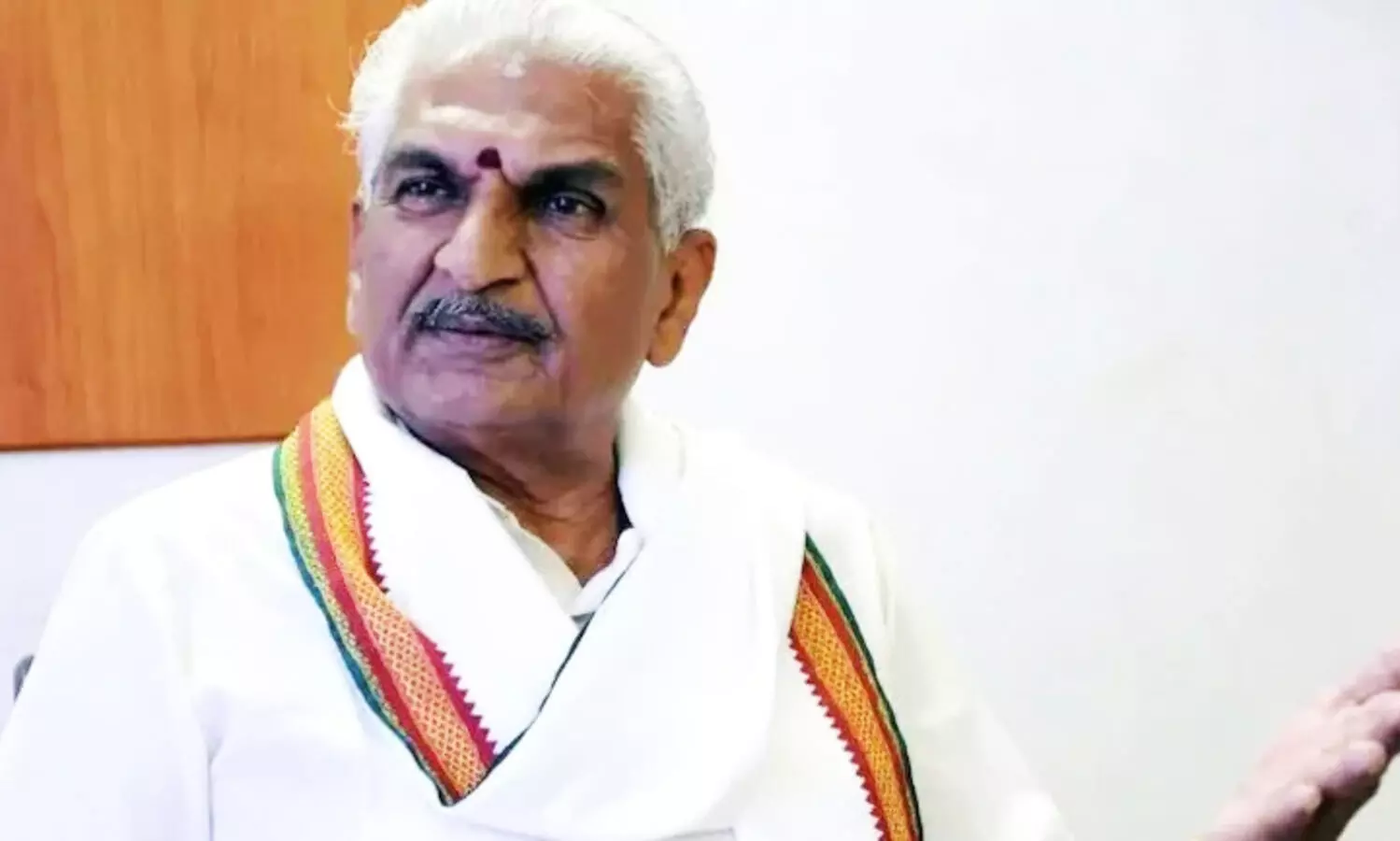 ഒരു ദിവസം കാവി കൊടിയാകും ഇന്ത്യയുടെ ദേശീയ പതാക -വിവാദ പരാമർശവുമായി ആർ.എസ്.എസ് നേതാവ്