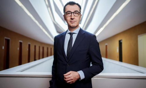 പുടിനെ പരാജയപ്പെടുത്തണോ; മാംസാഹാരം കുറച്ചോളൂ എന്ന് ജർമൻ മന്ത്രി