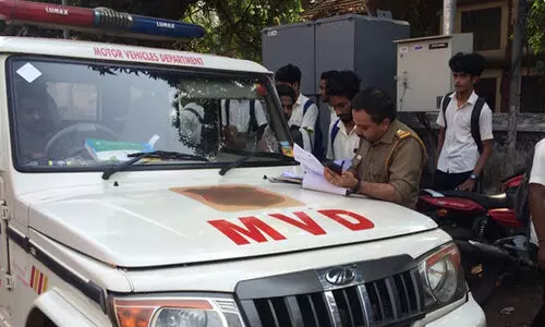 കള്ളൻ പിഴയടച്ചപ്പോൾ എസ്.എം.എസ് പോയത് ഉടമക്ക്; വാഹന മോഷ്ടാവ് അറസ്റ്റിൽ കള്ളൻ പിഴയടച്ചപ്പോൾ എസ്.എം.എസ് പോയത് ഉടമക്ക്; വാഹന മോഷ്ടാവ് അറസ്റ്റിൽ