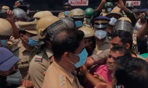 കെ-റെയിൽ സർവേ: വിവിധയിടങ്ങളിൽ ഇന്നും കനത്ത പ്രതിഷേധം