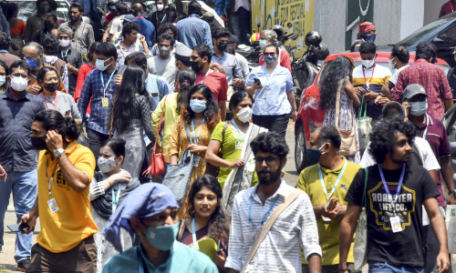 ഭരണകൂടത്തെ വെള്ളപൂശുന്ന ചിത്രങ്ങളെ പ്രോത്സാഹിപ്പിക്കുന്നു- നടേഷ് ഹെഡ്ഗെ