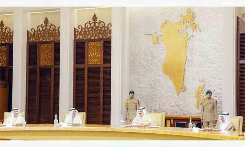 ഹമദ് രാജാവിന്റെ അധ്യക്ഷതയിൽ മന്ത്രിസഭ യോഗം ചേർന്നു; ലക്ഷ്യം വികസനവും വളർച്ചയും ഹമദ് രാജാവിന്റെ അധ്യക്ഷതയിൽ മന്ത്രിസഭ യോഗം ചേർന്നു; ലക്ഷ്യം വികസനവും വളർച്ചയും