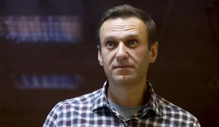 വഞ്ചന, കോടതിയലക്ഷ്യം: അലക്സി നവാൽനിക്ക് ഒമ്പത് വർഷം തടവ് വഞ്ചന, കോടതിയലക്ഷ്യം: അലക്സി നവാൽനിക്ക് ഒമ്പത് വർഷം തടവ്