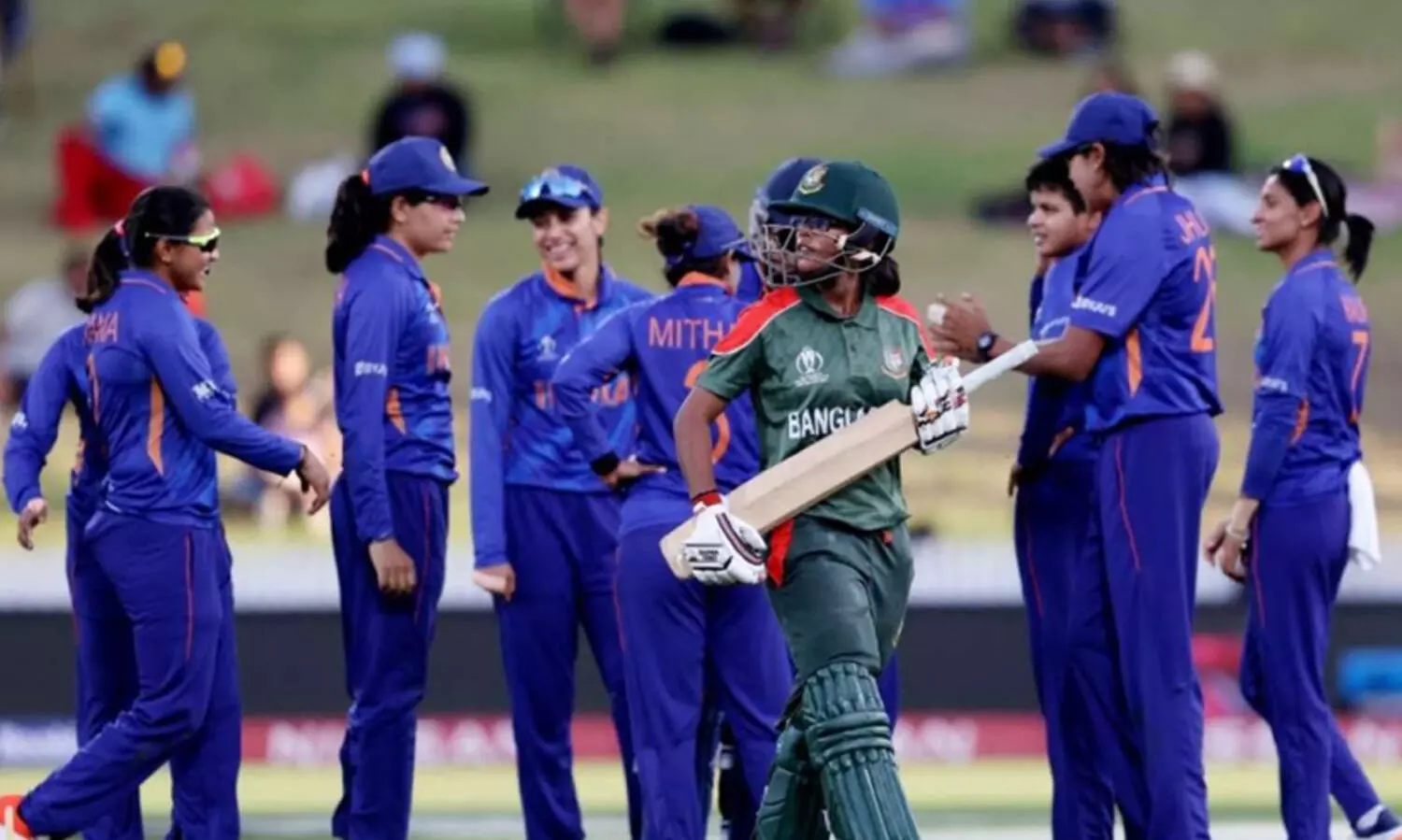 വനിത ലോകകപ്പ്: ഇ​ന്ത്യ​ക്ക് ജ​യം, സെമി പ്ര​തീ​ക്ഷ