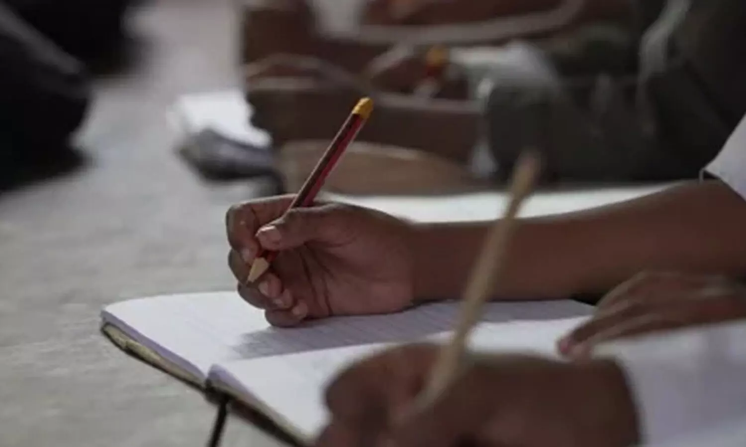 ചോദ്യ പേപ്പർ മാറി അച്ചടിച്ചു; അറബിക്​ പേപ്പർ ഒന്ന്​ പരീക്ഷ മാറ്റി