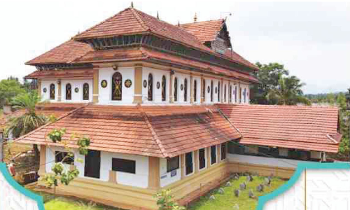 നാദാപുരം പള്ളിയിൽ സ്ത്രീസന്ദർശനം