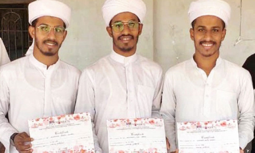 രക്തദാനത്തിനും അവർ ഒരുമിച്ചെത്തി