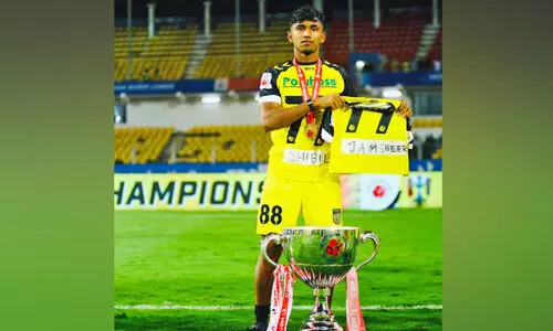 കപ്പ് നിറയെ കണ്ണീരുമായി റബീഹെത്തി കപ്പ് നിറയെ കണ്ണീരുമായി റബീഹെത്തി