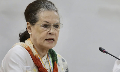 കോൺഗ്രസ് രണ്ടു തട്ടിൽ; വിശദീകരിച്ച് സോണിയ