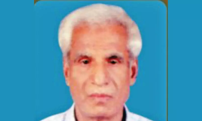 കൊടുവള്ളിയുടെ ഉൾതുടിപ്പുകൾ പകർത്തിയ പുസ്തകവുമായി കോതൂർ മുഹമ്മദ് മാസ്റ്റർ