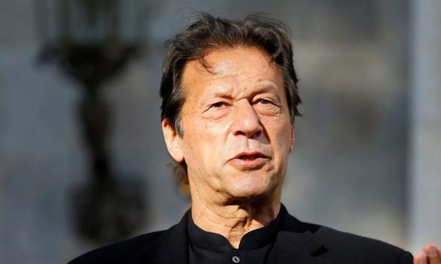 ഇംറാൻ ഖാന് തിരിച്ചടി; ഭരണകക്ഷിയിലെ മൂന്ന് പാർട്ടികൾ പ്രതിപക്ഷ നിരയിലേക്ക്