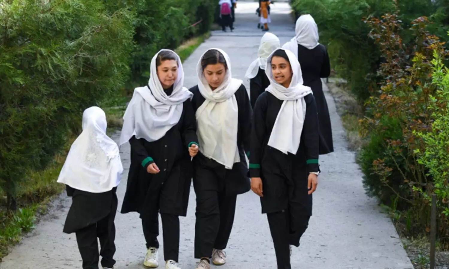 അഫ്ഗാനിൽ പെൺകുട്ടികളുടെ സ്കൂളുകൾ തുറന്നു; മണിക്കൂറുകൾക്കകം അടച്ചു