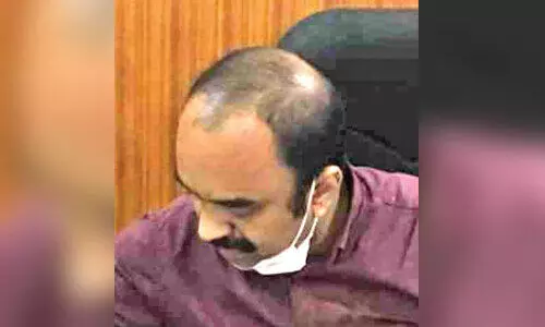 ചികിത്സക്കെത്തിയ വീട്ടമ്മയോട് അപമര്യാദയായി പെരുമാറിയ ദന്ത ഡോക്ടർ പിടിയിൽ