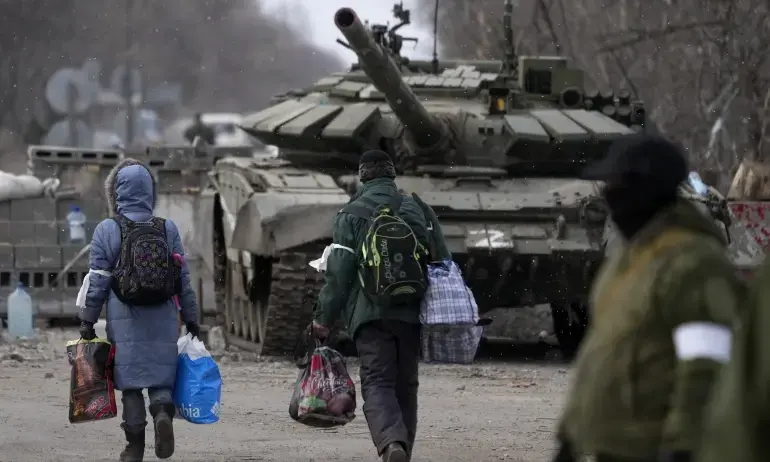 റഷ്യക്കെതിരെ പോരാടാൻ യുക്രെയ്ന് 6,000 മിസൈലുകൾ നൽകുമെന്ന് ബ്രിട്ടൻ റഷ്യക്കെതിരെ പോരാടാൻ യുക്രെയ്ന് 6,000 മിസൈലുകൾ നൽകുമെന്ന് ബ്രിട്ടൻ