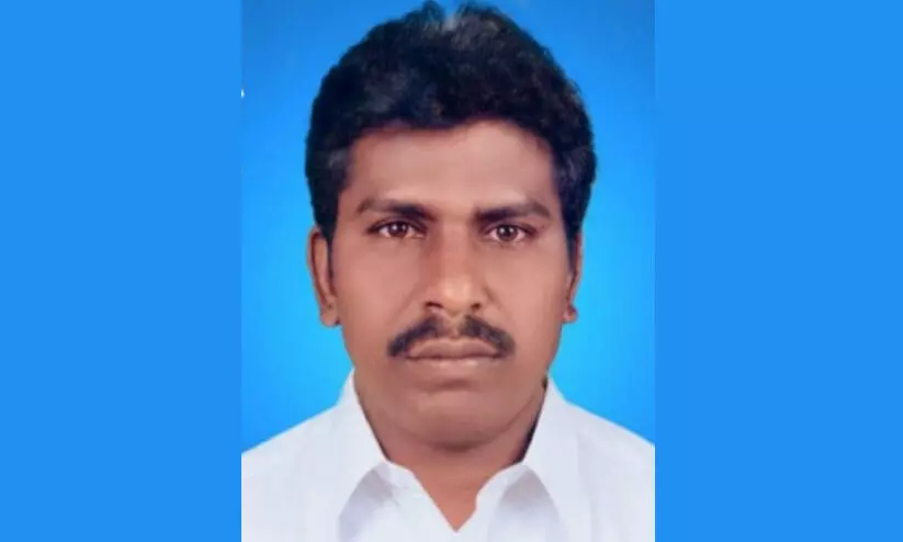 12 വർഷത്തിന് ശേഷം നാട്ടിൽ പോകാനിരുന്ന തമിഴ്നാട് സ്വദേശി ആത്മഹത്യ ചെയ്തു