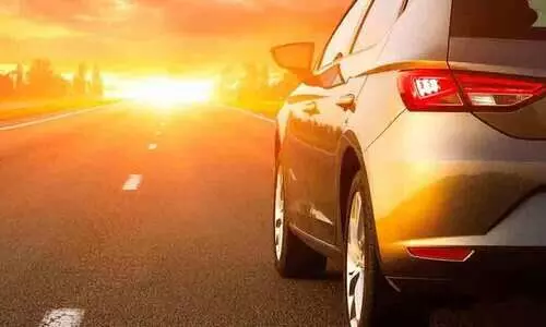 ചൂട് കനക്കുന്നു; വാഹനങ്ങള്‍ക്ക് തീപിടിക്കാതെ സൂക്ഷിക്കാം