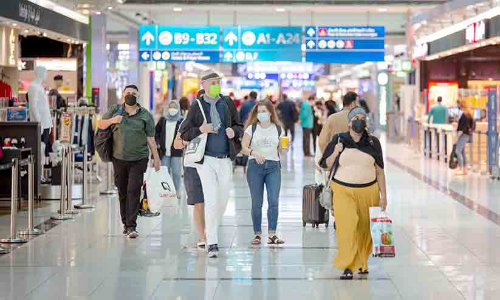 യാത്രക്കാർ കൂടും; വിമാനത്താവളത്തിൽ നേരത്തേ എത്തണം യാത്രക്കാർ കൂടും; വിമാനത്താവളത്തിൽ നേരത്തേ എത്തണം