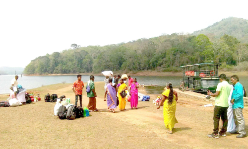 കാട്ടിനുള്ളിൽ ആദിവാസികളുടെ ഉത്സവകാലത്തിന് തുടക്കം