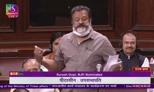 മാസ്കാണോയെന്ന് വെങ്കയ്യ നായിഡു, താടിയെന്ന് സുരേഷ് ഗോപി; രാജ്യസഭയിൽ ചിരി മാസ്കാണോയെന്ന് വെങ്കയ്യ നായിഡു, താടിയെന്ന് സുരേഷ് ഗോപി; രാജ്യസഭയിൽ ചിരി