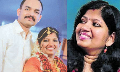 ഭർത്താവ് അവധിയെടുത്ത് പിന്തുടരും, മൃതദേഹത്തിൽ കടിയേറ്റ മുറിവ്; മാധ്യമ പ്രവര്ത്തകയുടെ മരണത്തിൽ അന്വേഷണം ഊർജിതം ഭർത്താവ് അവധിയെടുത്ത് പിന്തുടരും, മൃതദേഹത്തിൽ കടിയേറ്റ മുറിവ്; മാധ്യമ പ്രവര്ത്തകയുടെ മരണത്തിൽ അന്വേഷണം ഊർജിതം