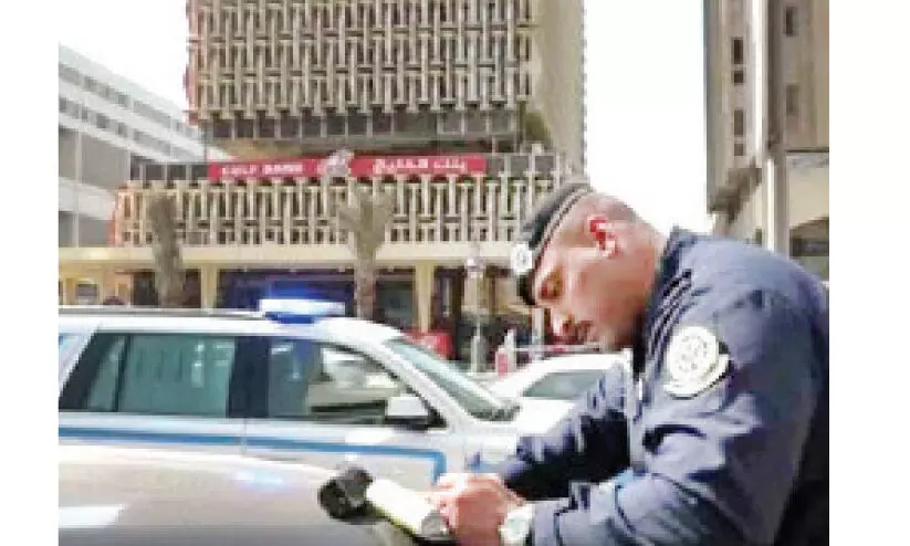 കുവൈത്തിൽ ഒരാഴ്ചക്കിടെ 29,000 ഗതാഗത നിയമലംഘനം കുവൈത്തിൽ ഒരാഴ്ചക്കിടെ 29,000 ഗതാഗത നിയമലംഘനം