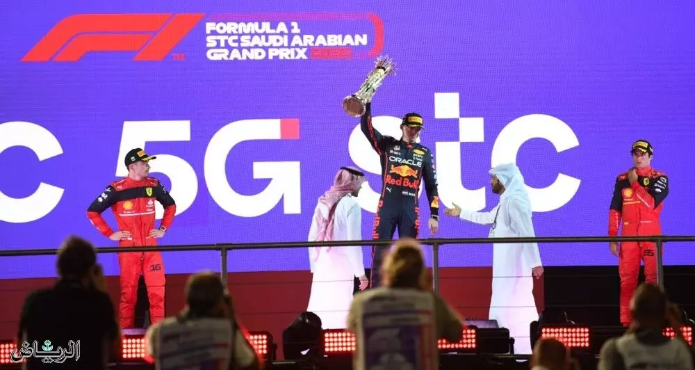 ഫോർമുല വൺ കാറോട്ട മത്സരം: മാക്സ് വെർസ്റ്റാപന് കിരീടം ഫോർമുല വൺ കാറോട്ട മത്സരം: മാക്സ് വെർസ്റ്റാപന് കിരീടം