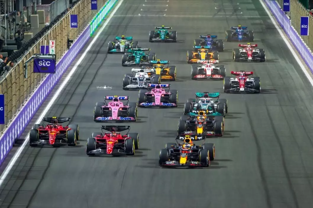 ഫോർമുല വൺ കാറോട്ട മത്സരം ഫൈനൽ റൗണ്ടിൽ നിന്ന് ഫോർമുല വൺ കാറോട്ട മത്സരം ഫൈനൽ റൗണ്ടിൽ നിന്ന്