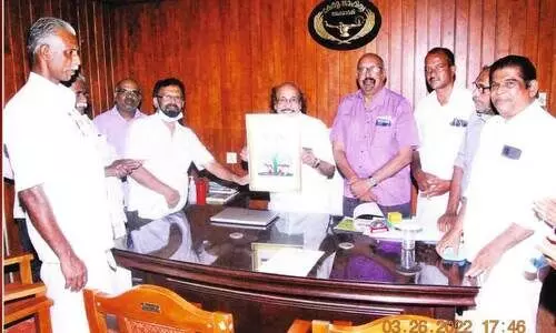 ജന്മനാടിന്‍റെ സ്നേഹവായ്പ് ഹൃദയത്തിലേറ്റുവാങ്ങി കെ. സച്ചിദാനന്ദൻ