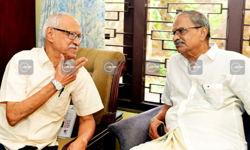 M.T. Vasudevan Nair, Damodar Maujo M.T. Vasudevan Nair, Damodar Maujo