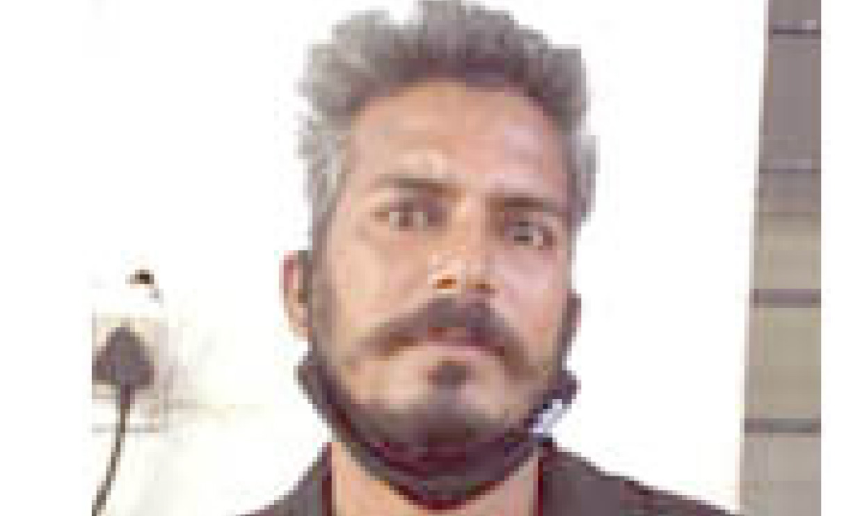 മധ്യവയസ്കനെ തട്ടിക്കൊണ്ടുപോയി സ്വര്ണാഭരണം കവര്ന്ന കേസിലെ മുഖ്യപ്രതി പിടിയിൽ മധ്യവയസ്കനെ തട്ടിക്കൊണ്ടുപോയി സ്വര്ണാഭരണം കവര്ന്ന കേസിലെ മുഖ്യപ്രതി പിടിയിൽ