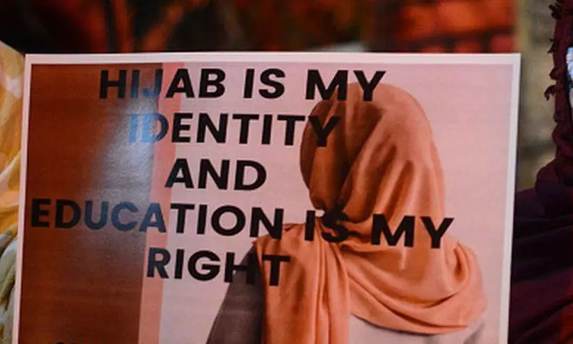 കർണാടകയിൽ എസ്.എസ്എൽ.സി പരീക്ഷയിലും ശിരോവസ്ത്ര വിവാദം കർണാടകയിൽ എസ്.എസ്എൽ.സി പരീക്ഷയിലും ശിരോവസ്ത്ര വിവാദം