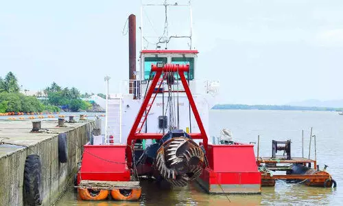 ബേപ്പൂർ തുറമുഖത്ത് വലിയ കപ്പലുകൾ അടുപ്പിക്കാൻ ശ്രമം