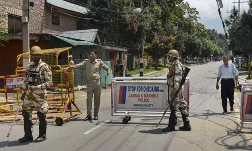 തീവ്രവാദികൾക്ക് അഭയം നൽകുന്നവരുടെ സ്വത്തുക്കൾ കണ്ടുകെട്ടുമെന്ന് ജമ്മു കശ്മീർ പൊലീസ്