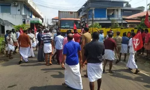 പാർട്ടിപ്പണിക്ക് പണിമുടക്കില്ല; സമ്മേളന ജോലികൾ മുടക്കമില്ലാതെ നടന്നു