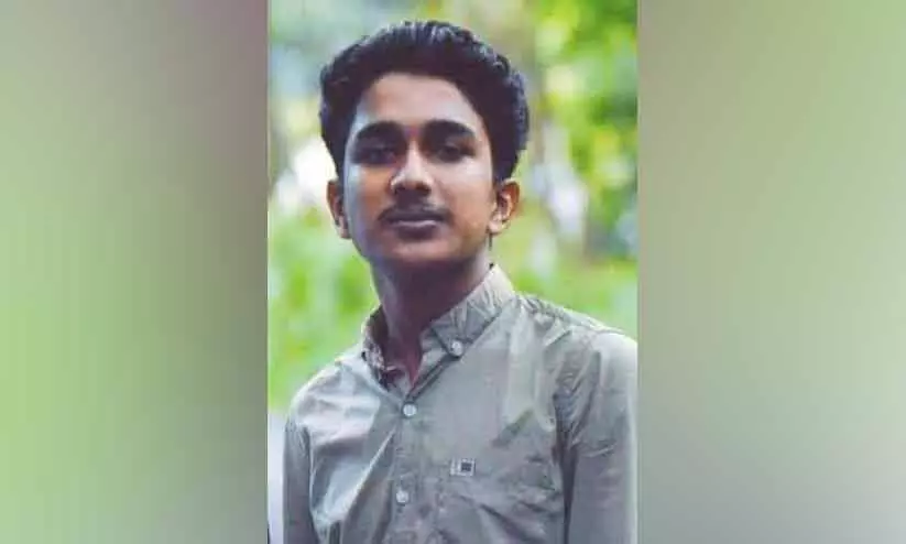 ബൈക്കും ഓട്ടോറിക്ഷയും കൂട്ടിയിടിച്ച് പ്ലസ്ടു വിദ്യാർഥി മരിച്ചു