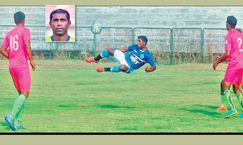 ഹീറോസിനൊപ്പം കളത്തിൽ നിറഞ്ഞാടി